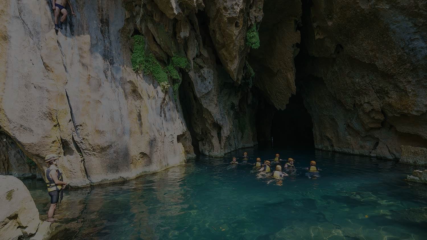 Thuy Cung Cave